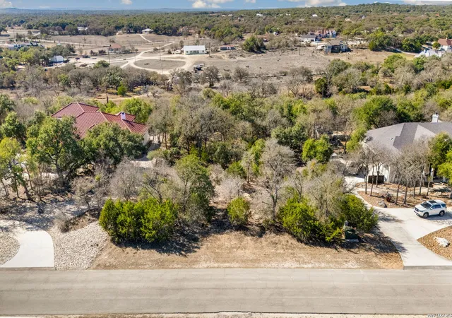 4th image of 335 Rittimann, Spring Branch, TX 78070 | MLS# 1936035