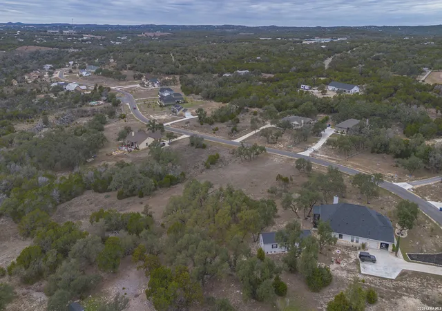 Photo 4 of Sale Pending at 1605 Lake Ridge Blvd, Canyon Lake, TX 78133 | MLS# 1936036 | Listing updated on 2026-03-23