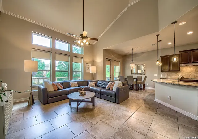 Photo 4 of Sale Pending at 322 Tranquil Oak, San Antonio, TX 78260 | MLS# 1936053 | Listing updated on 2026-03-19