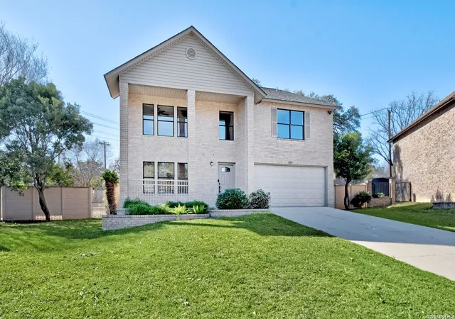 Photo 3 of Sale Pending at 2003 Marlinton Way, San Antonio, TX 78230 | MLS# 1936169 | Listing updated on 2026-02-11