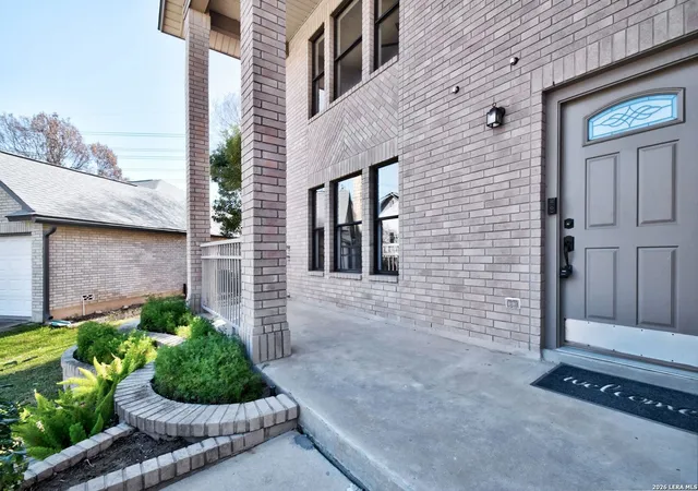 Photo 3 of Sale Pending at 2003 Marlinton Way, San Antonio, TX 78230 | MLS# 1936169 | Listing updated on 2026-02-11