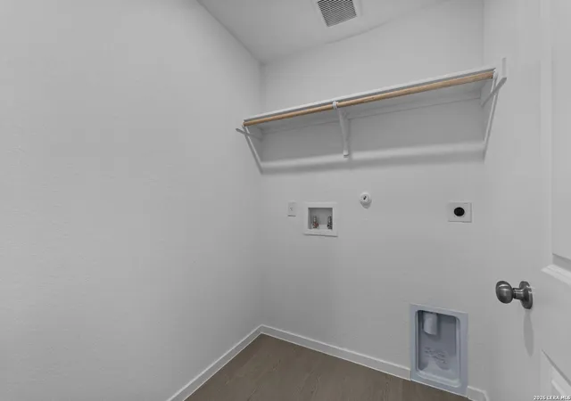 Photo 3 of Sale Pending at 7222 Brownleaf Dr, San Antonio, TX 78227 | MLS# 1936184 | Listing updated on 2026-08-09