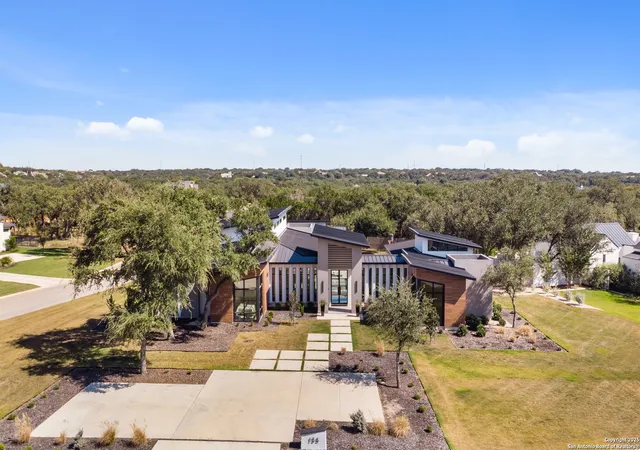 Photo 3 of Single family home for sale at 135 Whittingham, San Antonio, TX 78231 | MLS# 1936217 | Listing updated on 2026-02-17