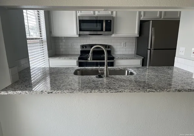 Photo 2 of Multi family home for sale at 108-110 Whisper Way, Boerne, TX 78006 | MLS# 1936225 | Listing updated on 2026-02-05