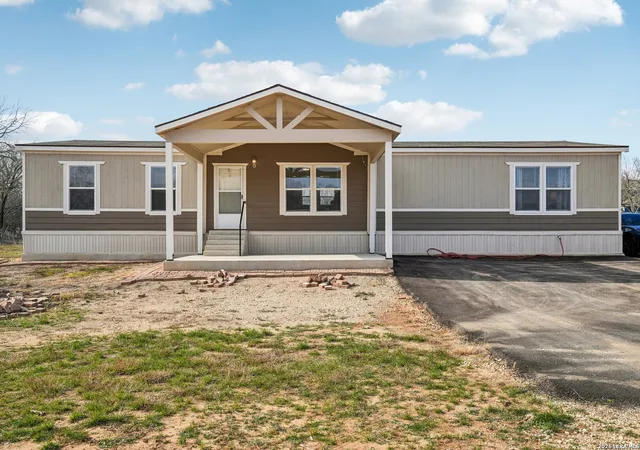 1st image of 4045 Jakes Colony, Seguin, TX 78155 | MLS# 1936272