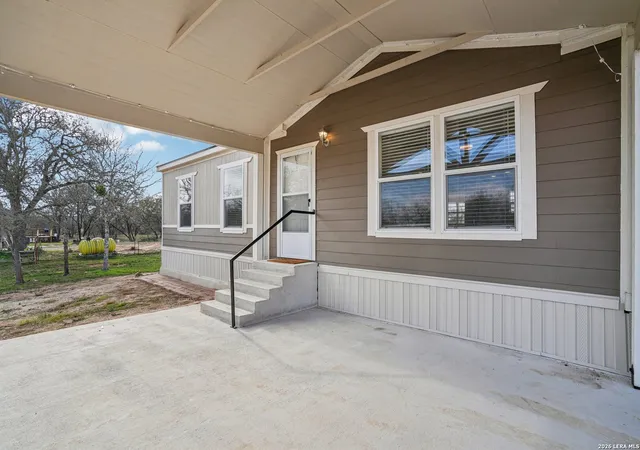 3rd image of 4045 Jakes Colony, Seguin, TX 78155 | MLS# 1936272