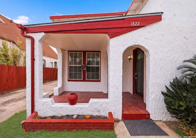 Homes for sale in San Antonio, TX | 1822 W Magnolia Ave, San Antonio, TX 78201 | MLS# 1936395