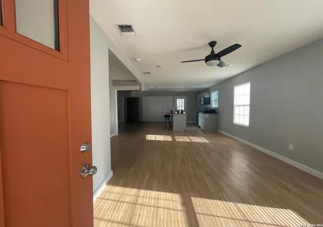 Photo 3 of Single family home for sale at 1531 W French, San Antonio, TX 78201 | MLS# 1936400 | Listing updated on 2026-08-15
