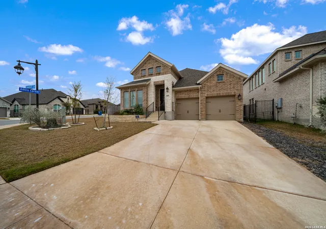 Photo 2 of Single family home for sale at 24013 Sidehill Lie, San Antonio, TX 78261 | MLS# 1936407 | Listing updated on 2026-08-24