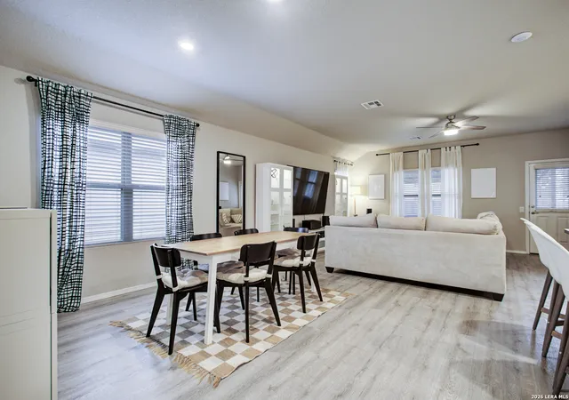 5th image of 6118 Travis Smt, San Antonio, TX 78218 | MLS# 1936448