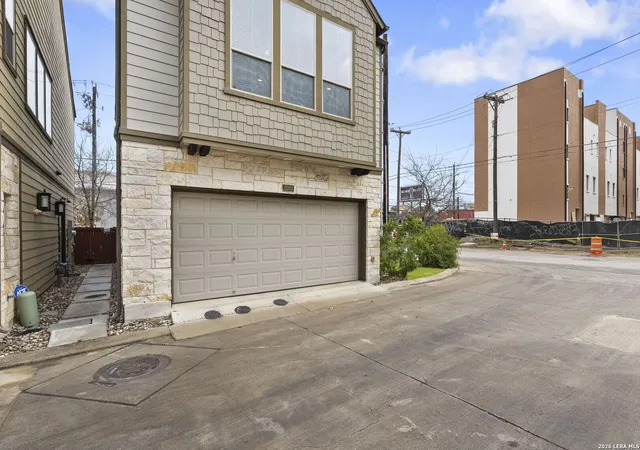 3rd image of 2003 Mccullough, San Antonio, TX 78212 | MLS# 1936493