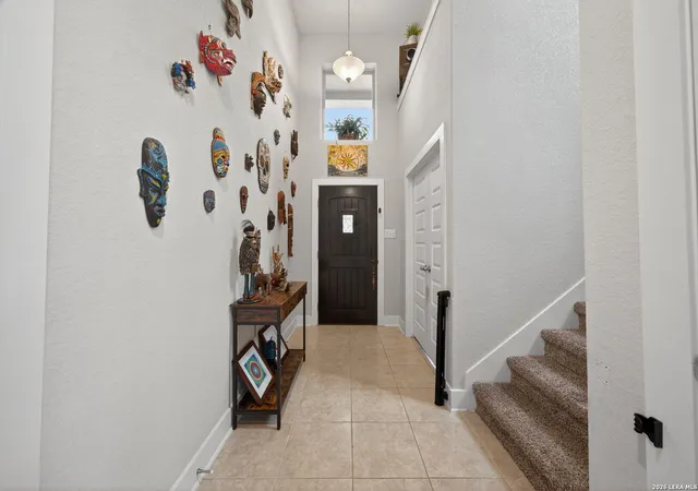 Photo 3 of Sale Pending at 5707 Pin, San Antonio, TX 78266 | MLS# 1936502 | Listing updated on 2026-04-21