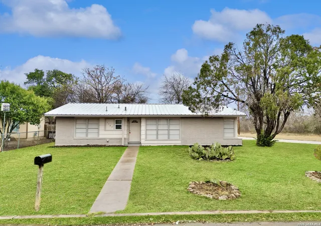 Homes for sale in San Antonio, TX | 1127 Olney, San Antonio, TX 78218 | MLS# 1936532