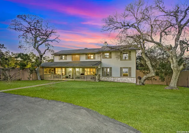 Photo 2 of Sale Pending at 315 White Oak, Canyon Lake, TX 78133 | MLS# 1936542 | Listing updated on 2026-05-05