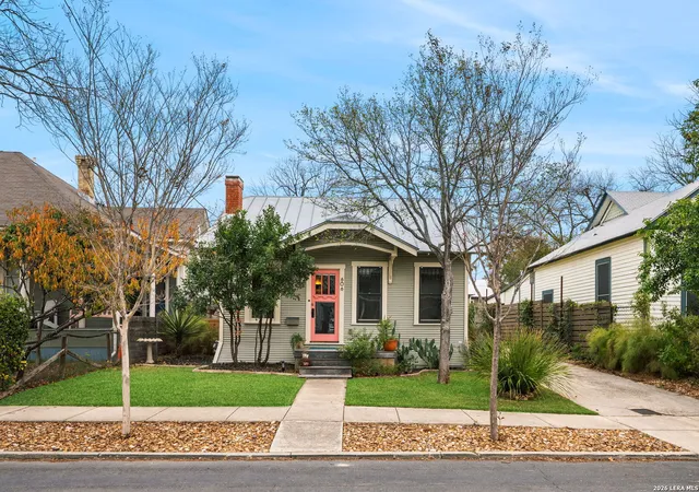 Photo 2 of Sale Pending at 606 E Guenther, San Antonio, TX 78210 | MLS# 1936547 | Listing updated on 2026-03-04