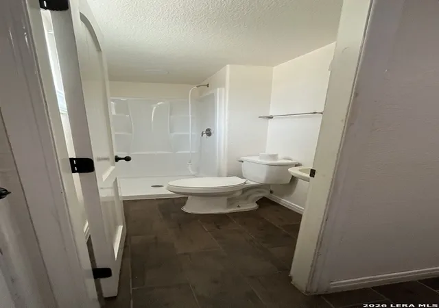 32nd image of 1305 N 1st, Carrizo Springs, TX 78834 | MLS# 1936551