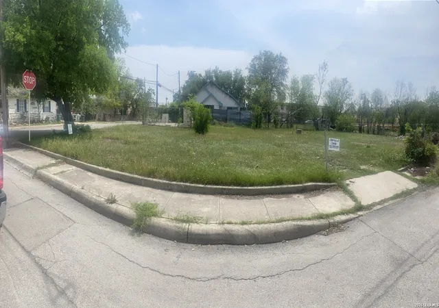 Land for sale at 204 Henry, San Antonio, TX 78207 | MLS# 1936599