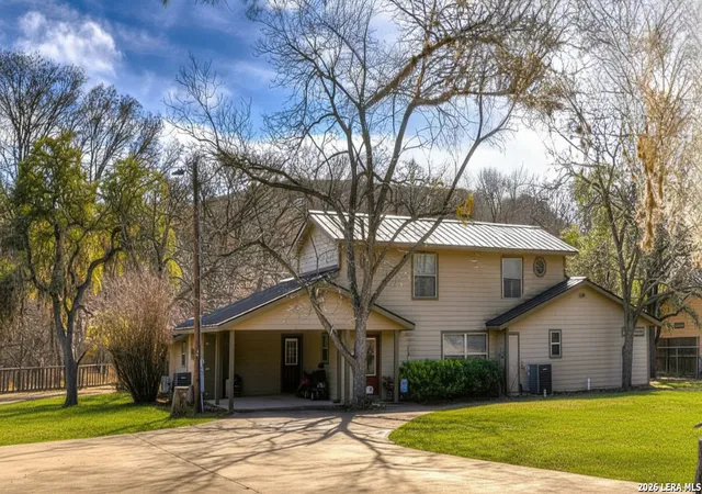 Photo 2 of Single family home for sale at 6496 N Us Hwy 83, Leakey, TX 78873 | MLS# 1936606 | Listing updated on 2026-08-15