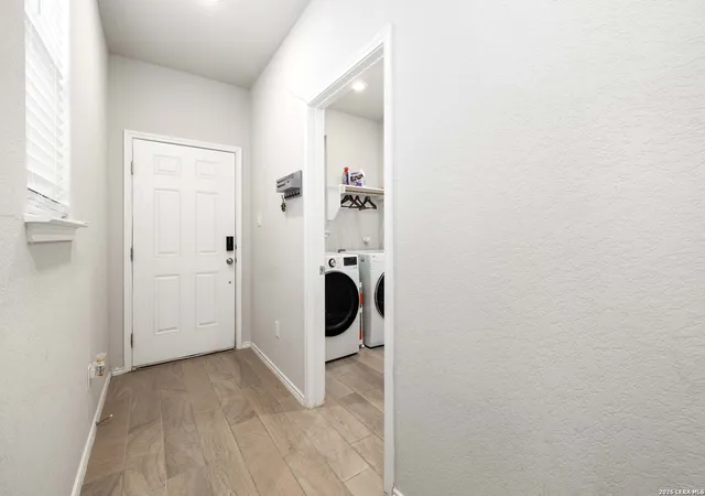 4th image of 706 Shorleaf, San Antonio, TX 78245 | MLS# 1936674