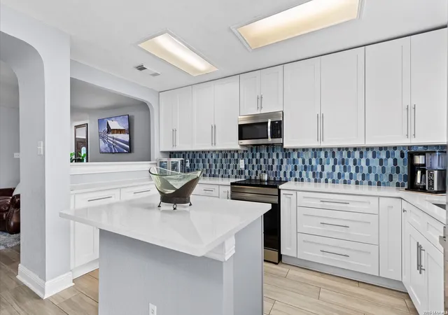Photo 4 of Single family home for sale at 6239 Donely, San Antonio, TX 78247 | MLS# 1936748 | Listing updated on 2026-02-04