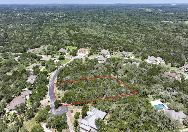 Photo 3 of Sale Pending at 7906 Black Buck, San Antonio, TX 78266 | MLS# 1936791 | Listing updated on 2026-03-09