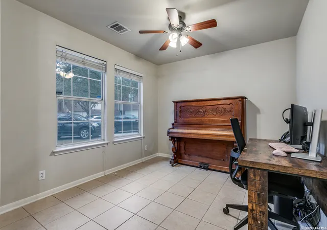 Photo 4 of Sale Pending at 8903 Oakwood Ct, San Antonio, TX 78240 | MLS# 1936804 | Listing updated on 2026-04-15