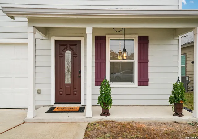 Photo 3 of Single family home for sale at 9051 Navarro, Seguin, TX 78155 | MLS# 1936807 | Listing updated on 2026-01-27