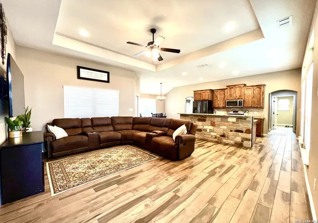 Photo 3 of Single family home for sale at 1729 Vista View, Pleasanton, TX 78064 | MLS# 1936827 | Listing updated on 2026-06-18