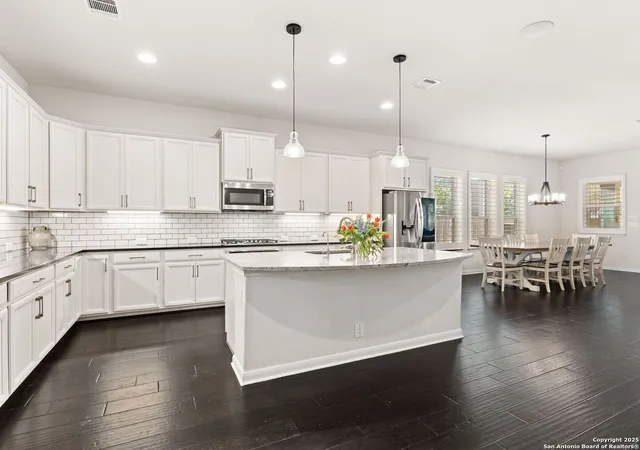 Photo 1 of Sale Pending at 919 Hi Path, New Braunfels, TX 78130 | MLS# 1936854 | Listing updated on 2026-02-19