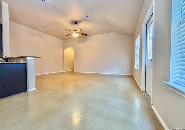 5th image of 746 /748 Saengerhalle, New Braunfels, TX 78130 | MLS# 1936913