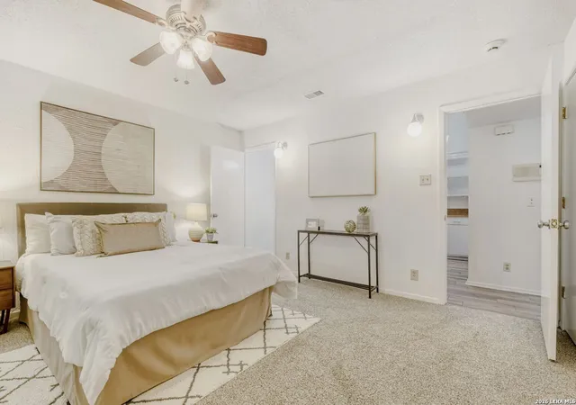 Photo 3 of Sale Pending at 102 Sunnyland Dr, San Antonio, TX 78228 | MLS# 1936929 | Listing updated on 2026-02-20
