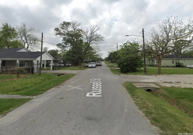 4th image of 4709 Russell, Houston, TX 77026 | MLS# 1936931
