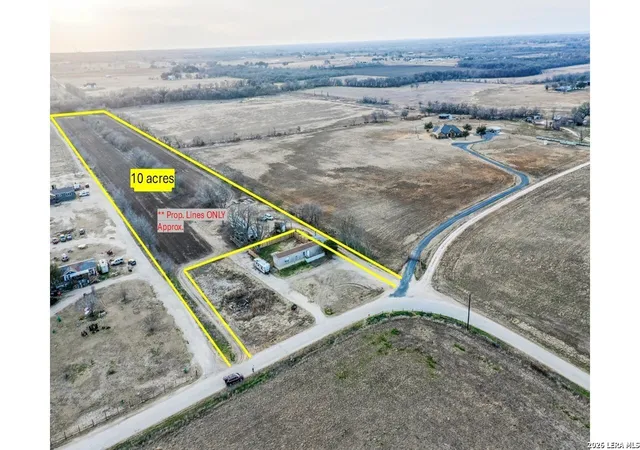 1st image of 1263 Cr 345, La Vernia, TX 78121 | MLS# 1936975