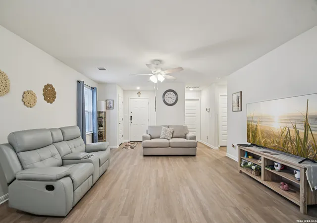 5th image of 1125 Wild Leaf #15, San Marcos, TX 78666 | MLS# 1937083
