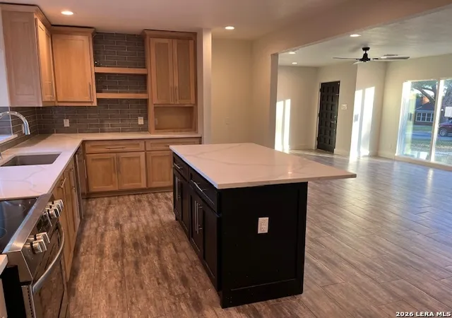 Photo 2 of Sale Pending at 137 Harriett Dr, San Antonio, TX 78216 | MLS# 1937106 | Listing updated on 2026-09-19