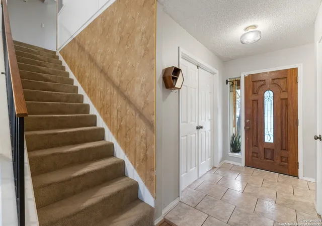 Photo 3 of Sale Pending at 7111 Ranch Hl, San Antonio, TX 78250 | MLS# 1937220 | Listing updated on 2026-03-13