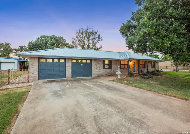 2nd image of 382 Windsong Lane, Fredericksburg, TX 78624 | MLS# 1937252