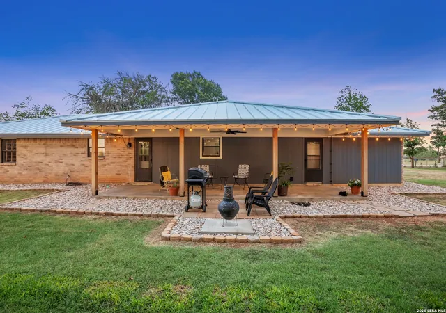 4th image of 382 Windsong Lane, Fredericksburg, TX 78624 | MLS# 1937252