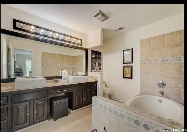 Photo 2 of Single family home for sale at 1251 Stagecoach, Canyon Lake, TX 78133 | MLS# 1937306 | Listing updated on 2026-09-01