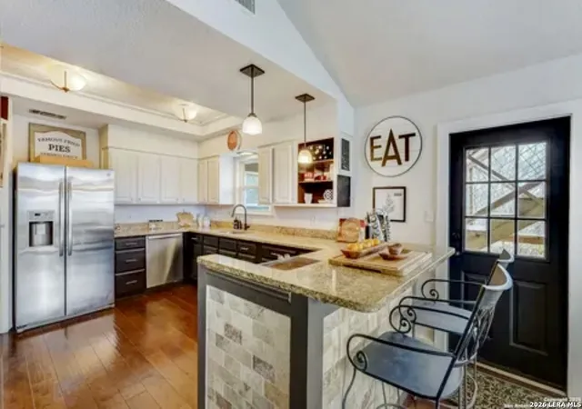 Photo 3 of Single family home for sale at 1251 Stagecoach, Canyon Lake, TX 78133 | MLS# 1937306 | Listing updated on 2026-09-01