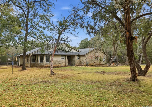 Photo 3 of Single family home for sale at 25518 Hazy Hollow, San Antonio, TX 78255 | MLS# 1937338 | Listing updated on 2026-02-27
