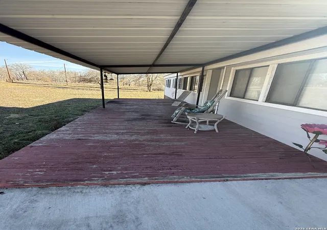 Photo 3 of Sale Pending at 149 Oak Hl, La Vernia, TX 78121 | MLS# 1937362 | Listing updated on 2026-04-08