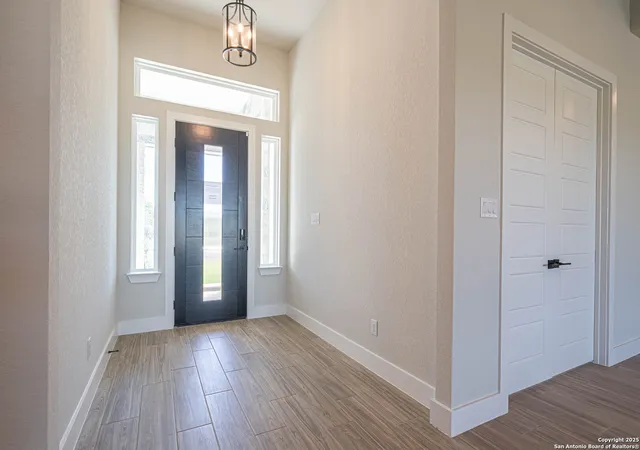 Photo 3 of Single family home for sale at 254 Firewheel Lp, Floresville, TX 78114 | MLS# 1937467 | Listing updated on 2026-03-11