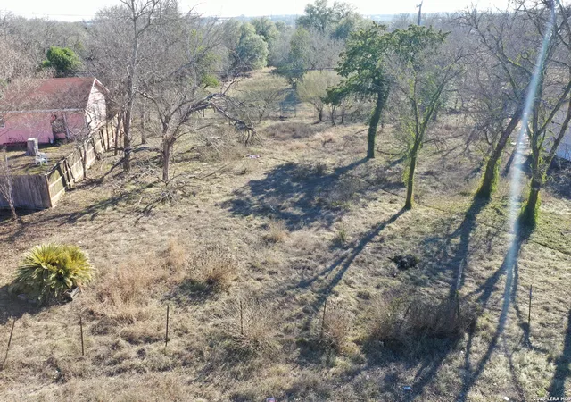 Photo 4 of Sale Pending at 6430 Kings Crown, San Antonio, TX 78233 | MLS# 1937483 | Listing updated on 2026-02-02