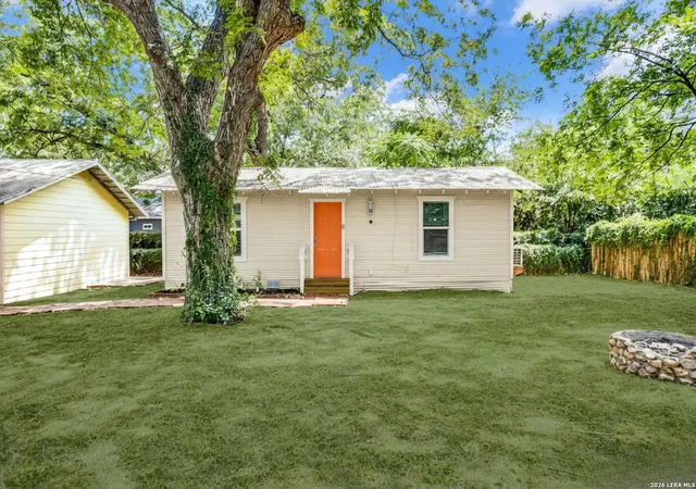 4th image of 1108 Center, San Antonio, TX 78202 | MLS# 1937492