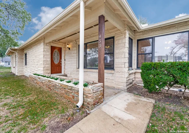 5th image of 953 E Cedar, Seguin, TX 78155 | MLS# 1937532