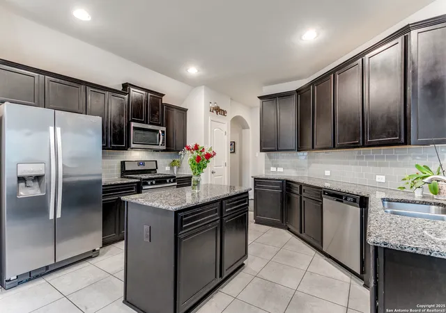 Photo 4 of Sale Pending at 27223 Cozy Pass, Boerne, TX 78015 | MLS# 1937547 | Listing updated on 2026-02-12