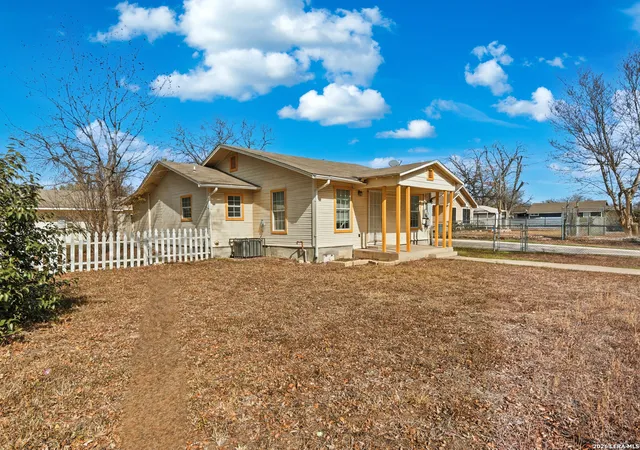 Photo 3 of Sale Pending at 1441 Crystal, San Antonio, TX 78211 | MLS# 1937582 | Listing updated on 2026-03-16