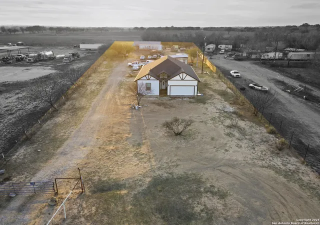 Photo 3 of Single family home for sale at 16851 Griffin Rd #2, Atascosa, TX 78002 | MLS# 1937645 | Listing updated on 2026-02-09