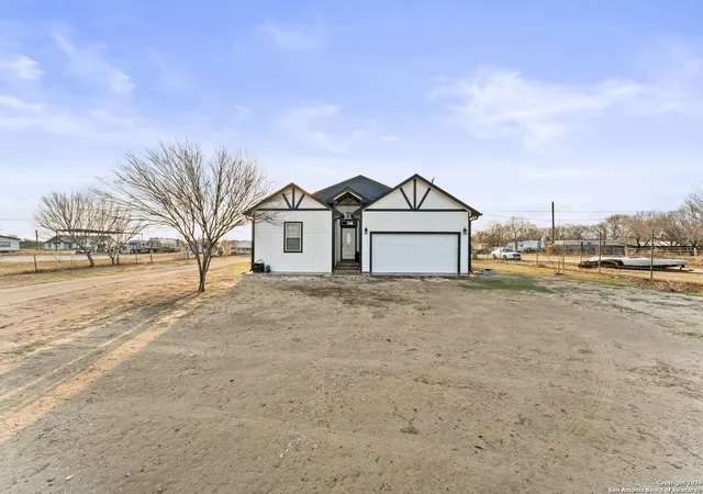 Photo 1 of Single family home for sale at 16851 Griffin Rd #2, Atascosa, TX 78002 | MLS# 1937645 | Listing updated on 2026-02-09